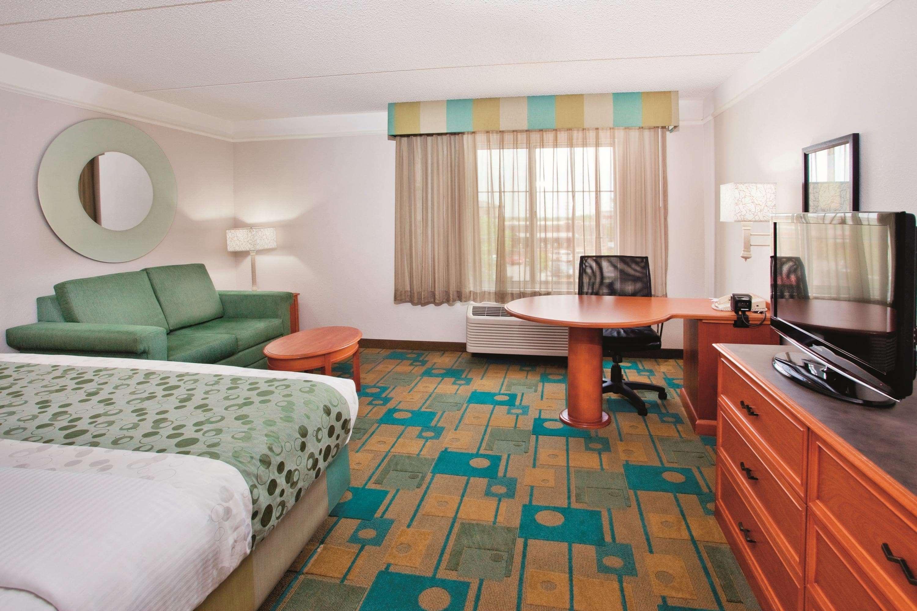 La Quinta By Wyndham Winston-Salem Hotel Екстериор снимка