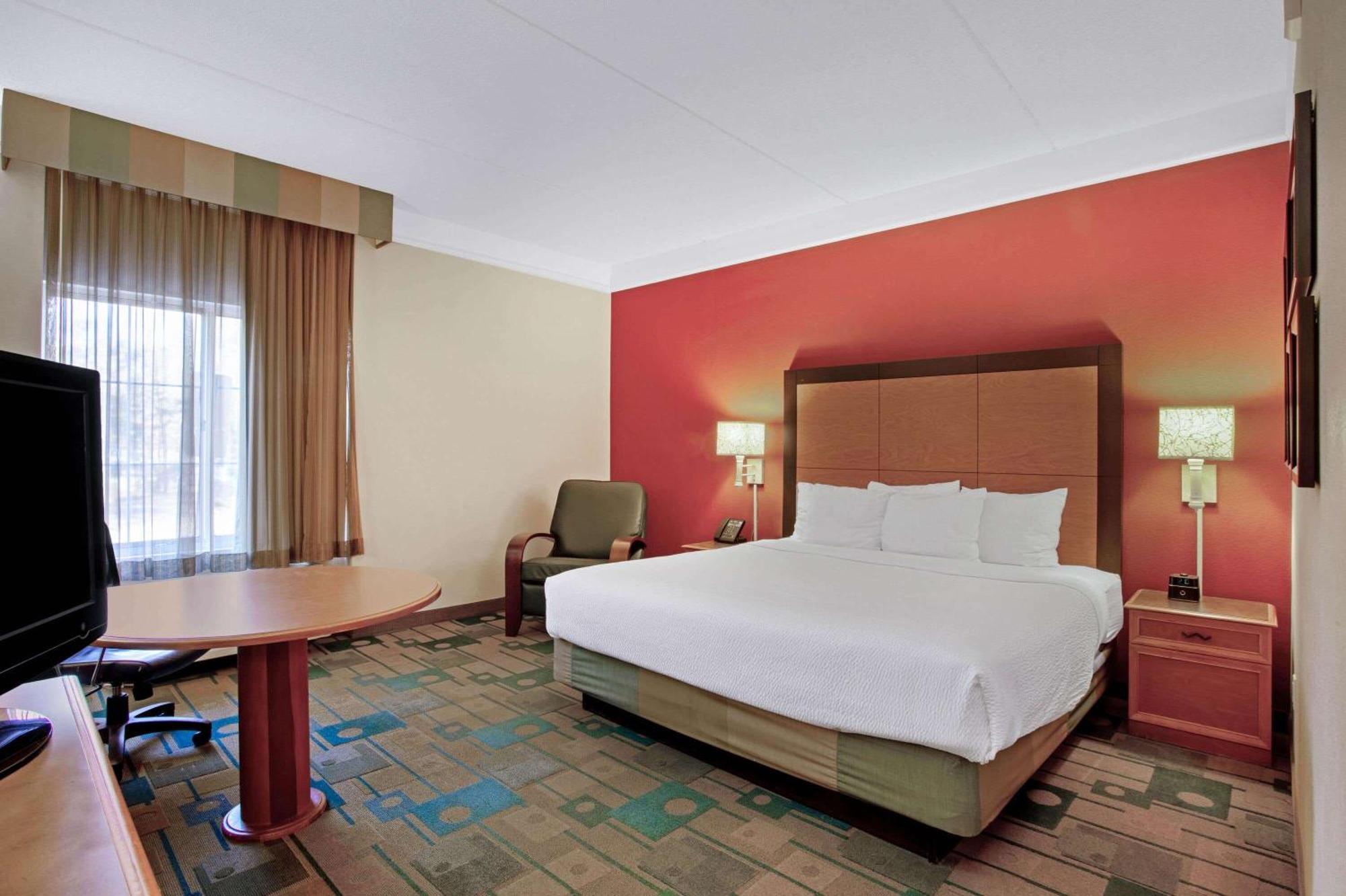 La Quinta By Wyndham Winston-Salem Hotel Екстериор снимка